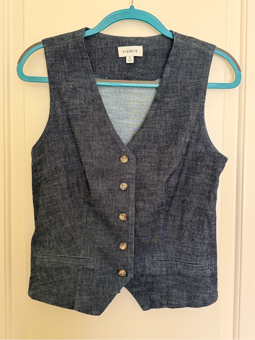 Evereve Dark Chambray Sleeveless Vest